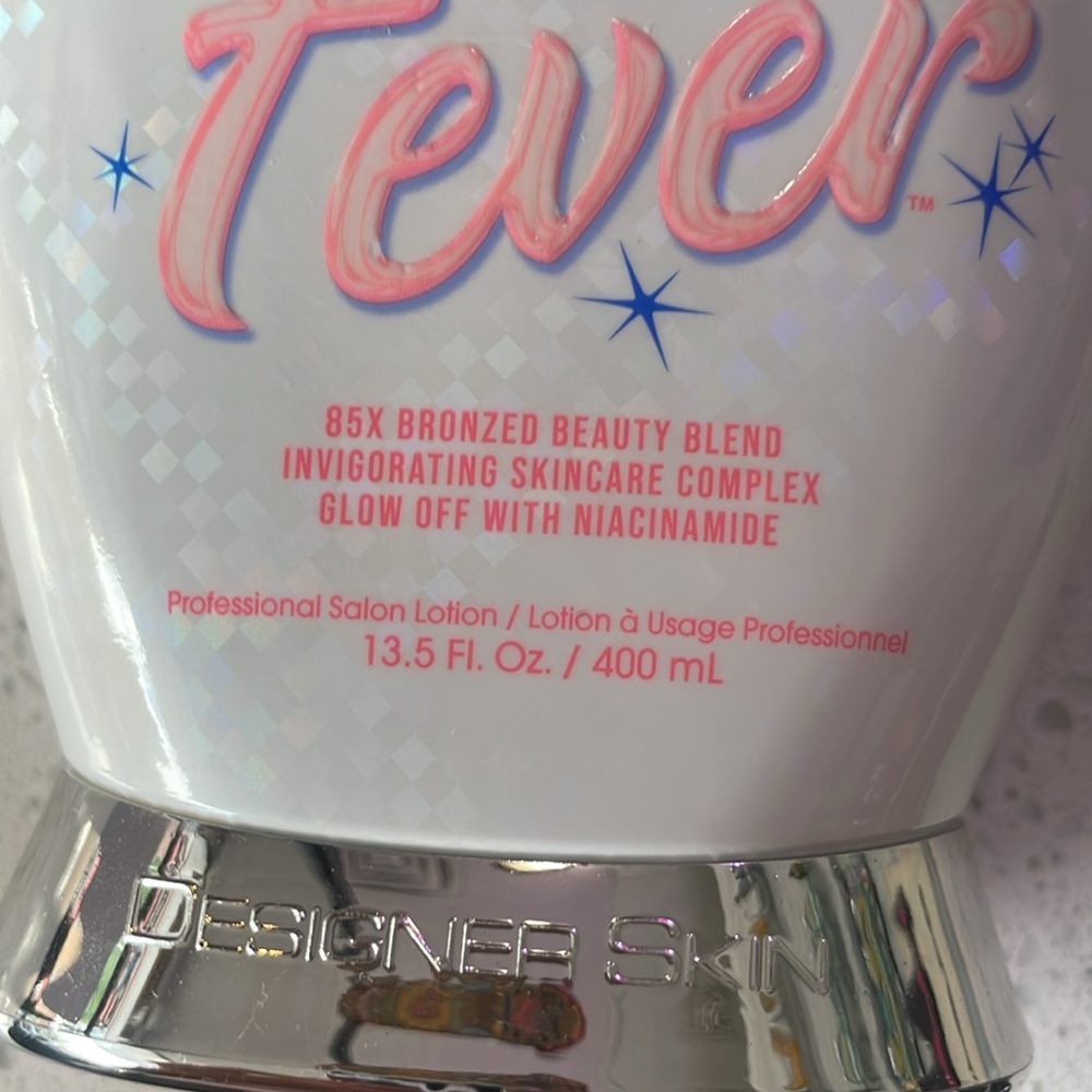 Designer Skin Fever Suncare Lotion - Silver and Pink - Picture 2 of 4